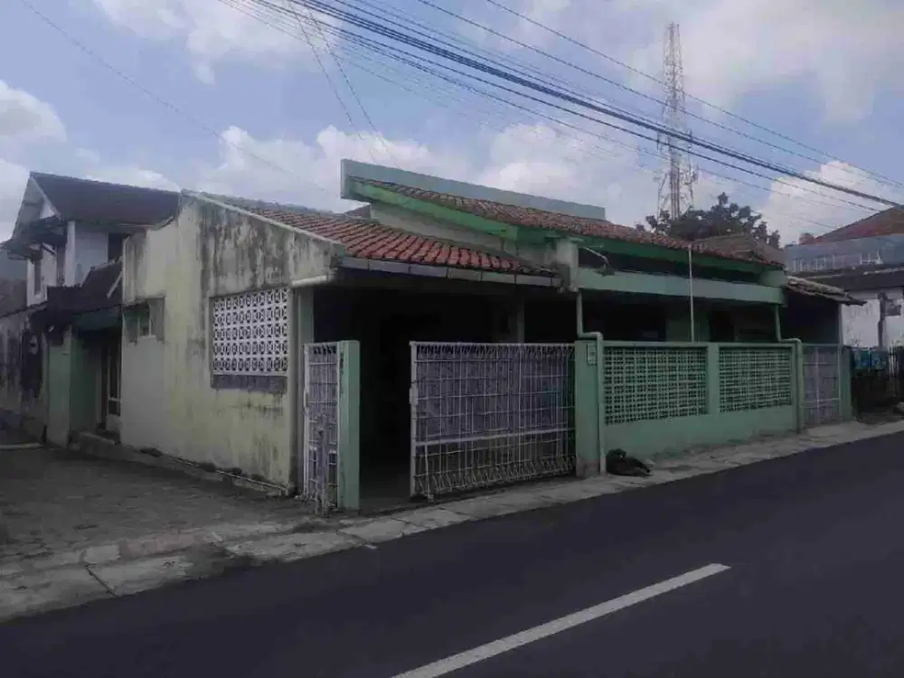 DISEWAKAN RUMAH MANIS AREA STRATEGIS DI LEMPONGSARI RAYA SLEMAN - Ls