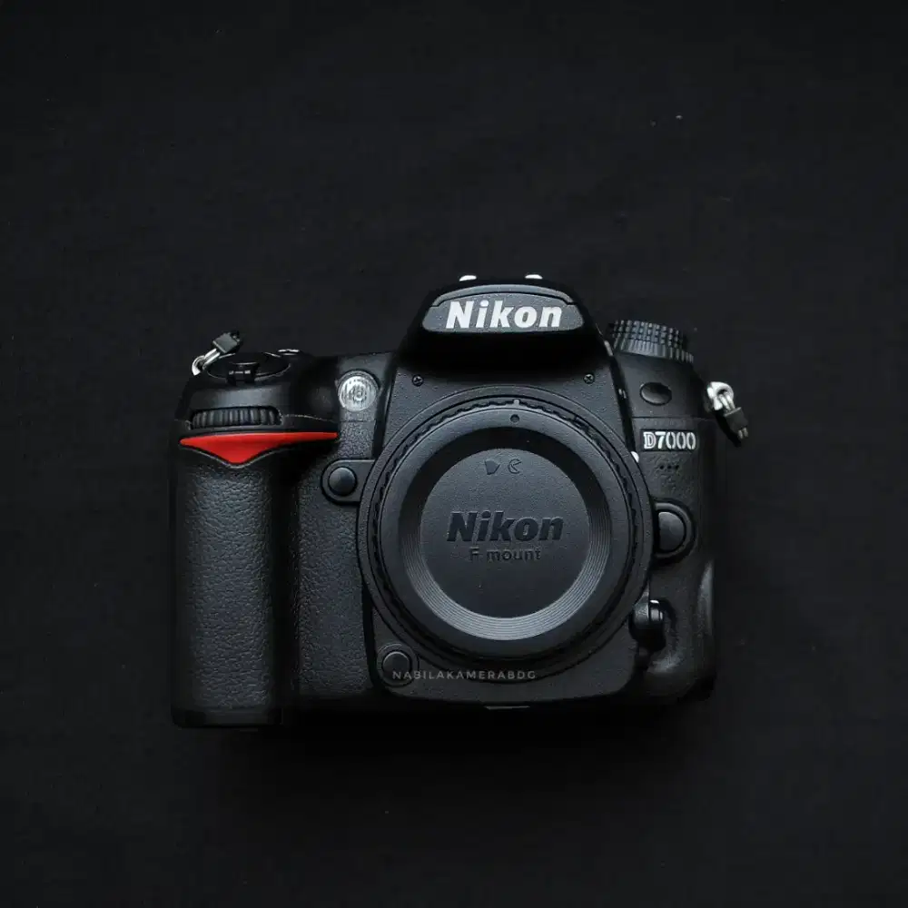 NIKON D7000 BODY ONLY