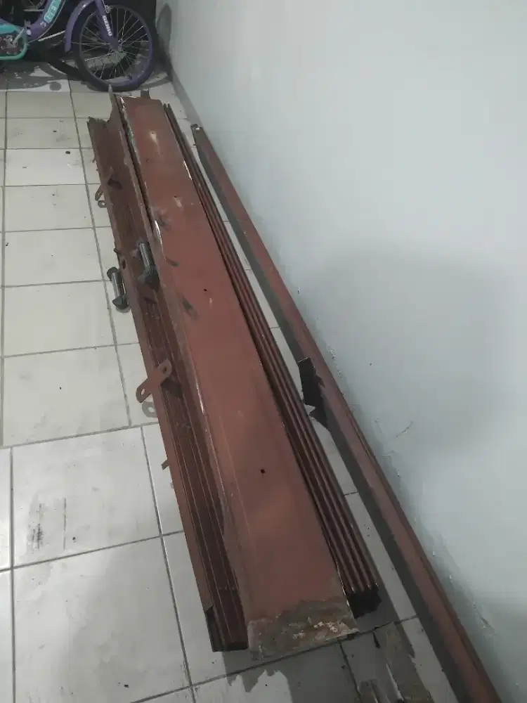 folding gate bekas