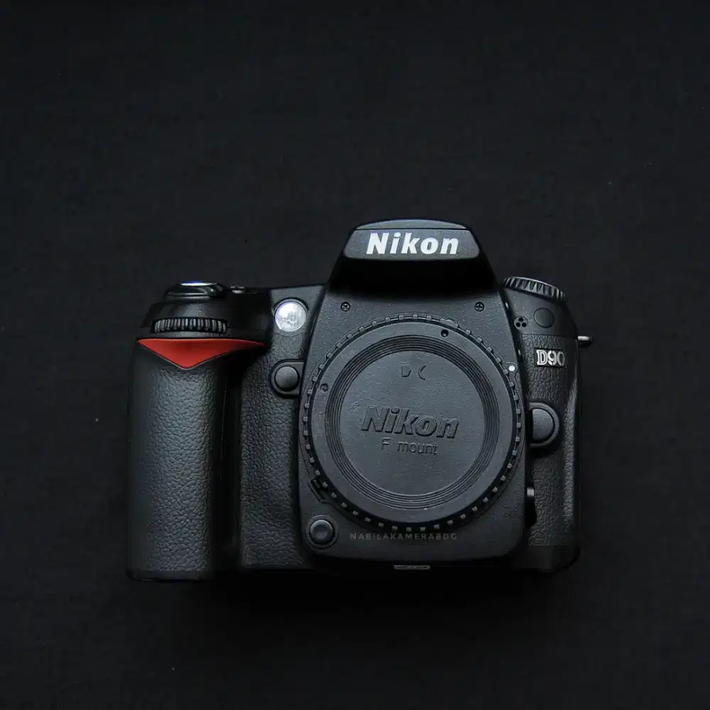 NIKON D90 BODY ONLY