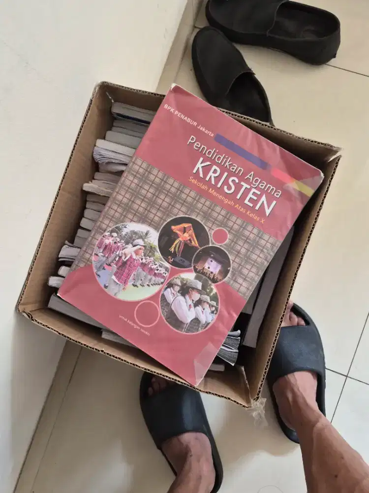 Buku bekas pelajaran ex kelas 10 sma penabur