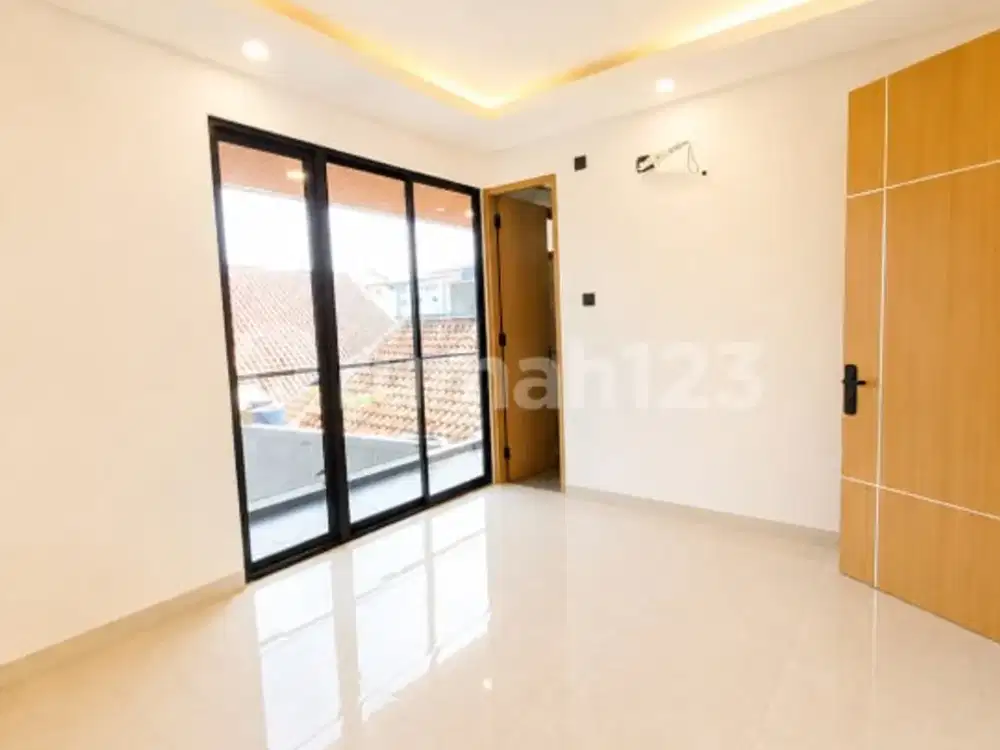 Rumah Primary Elegan di Meruyung - Desain Modern, Harga Masih Masuk
