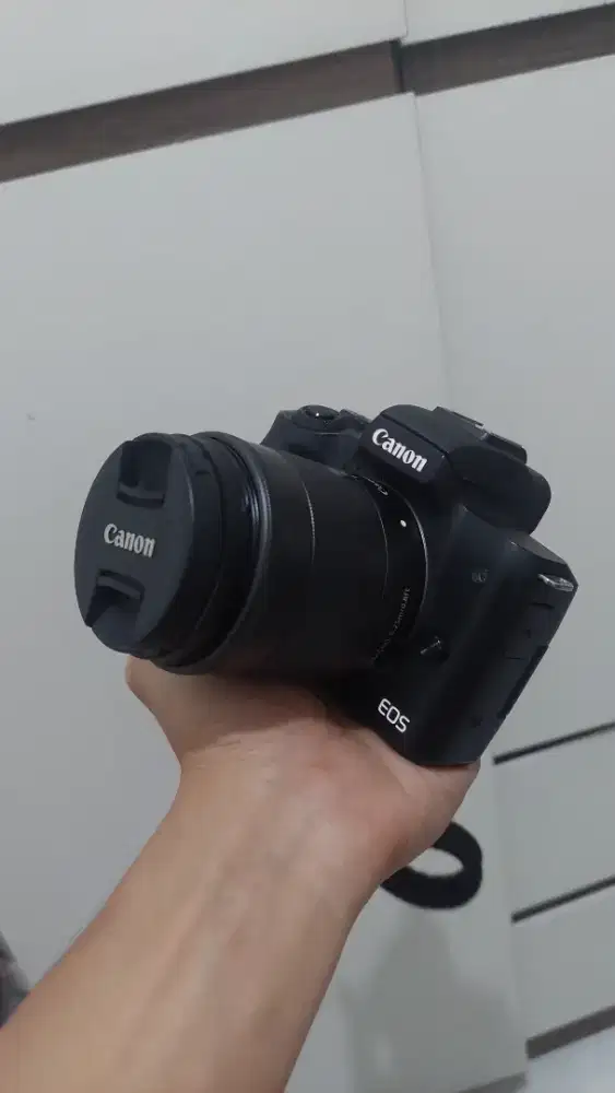 Kamera Canon M50