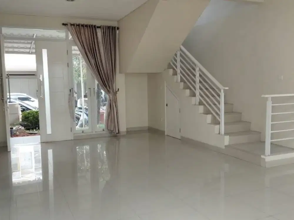 Disewakan MURAH Rumah Siap Huni Cluster Maple Residence Summarecon, Kota Bekasi