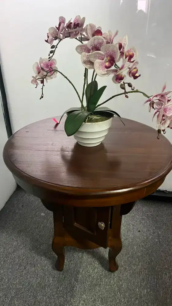 Meja bulat dimater 70 cm