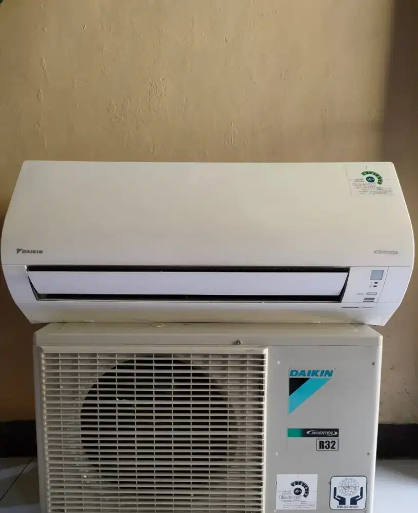 ac daikin 1 pk  invertet