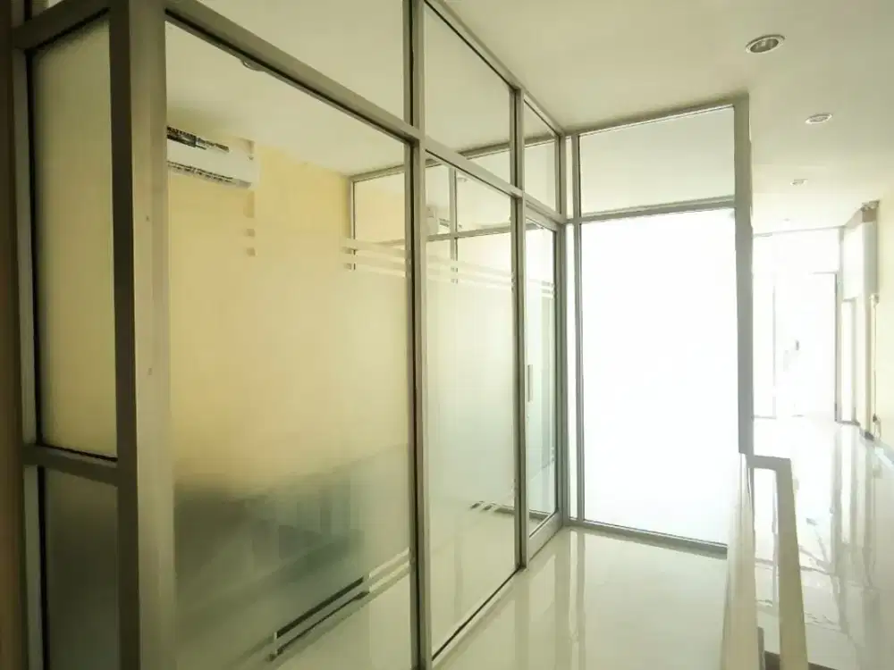 Ruang Kantor Lantai 2 Jl. Raya Jemursari - Resepsionis Lantai 1