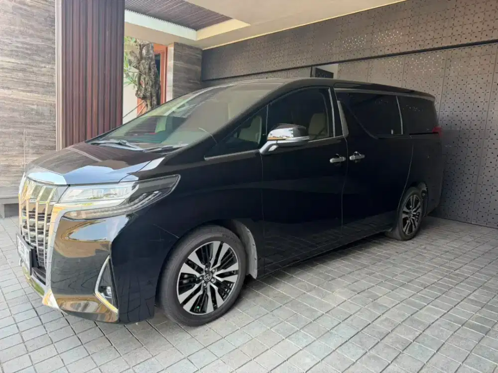 Toyota Alphard mulus istimewa low km