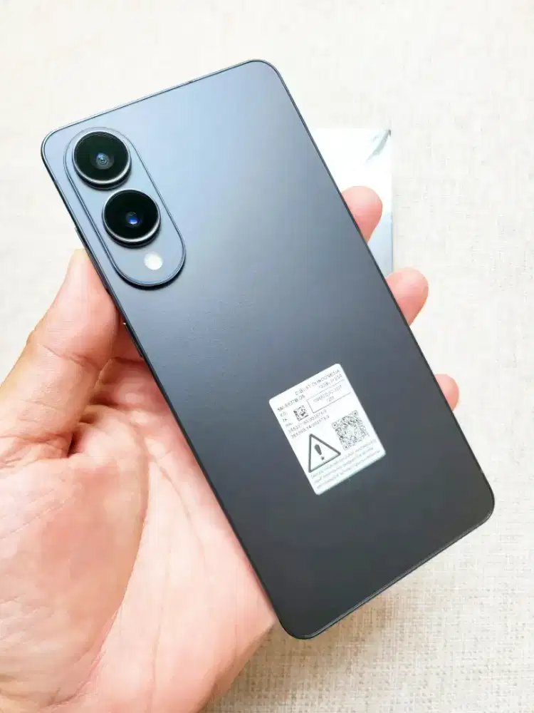 SAMSUNG S25 EDGE 512GB BISA PAKAI KREDIVO, CEK DARI JAUH