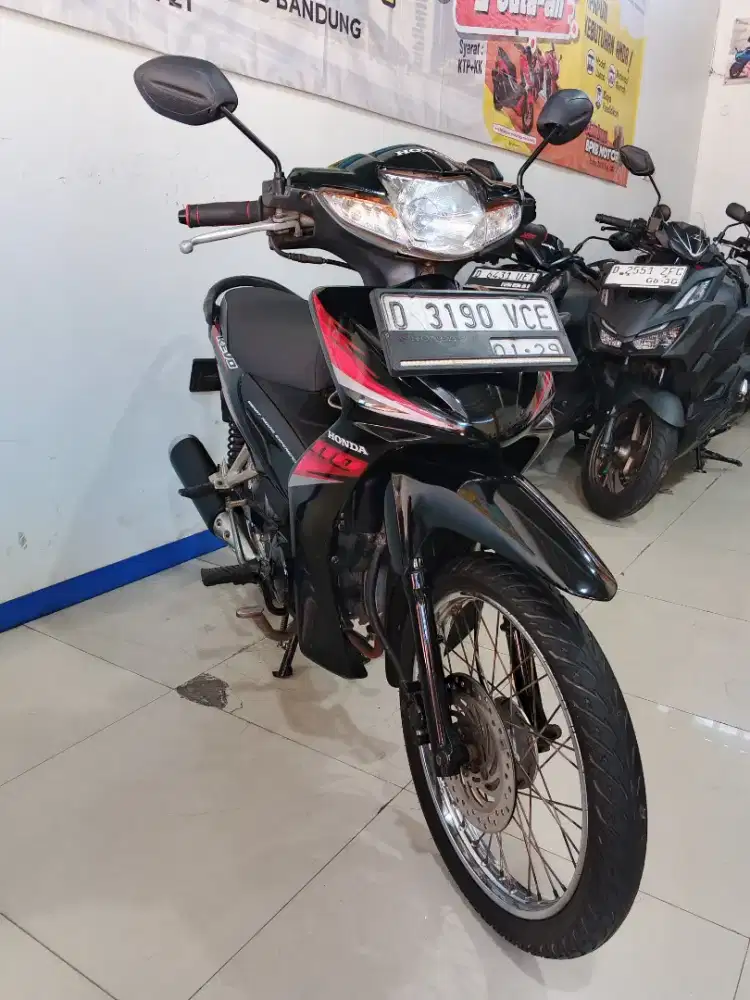 HONDA ABSOLUTE REVO 2009