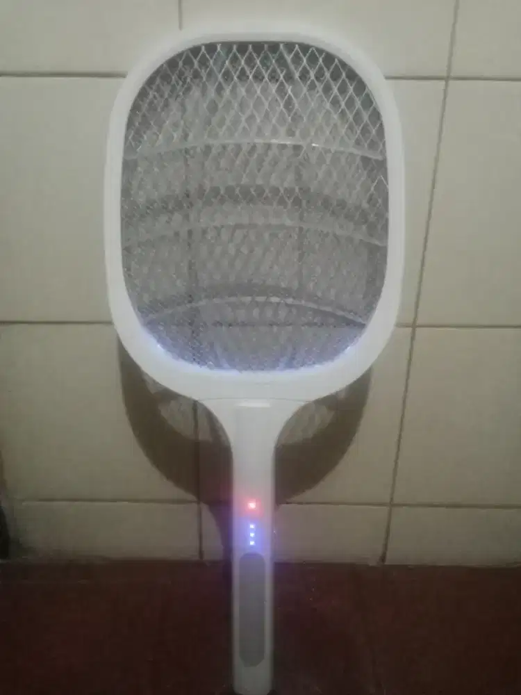 Raket nyamuk LED kenmaster
