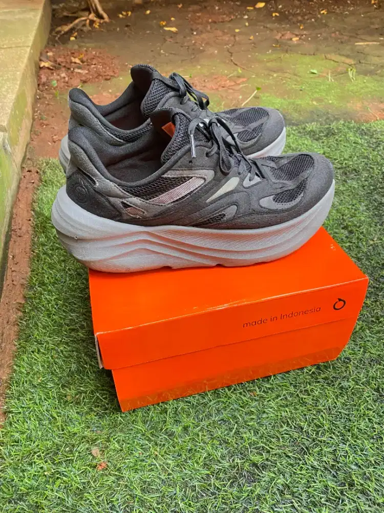 Sepatu Ortuseight Ori