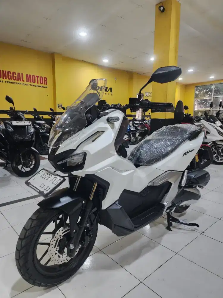ADV 160 CBS BARANG MULUS SIAP PAKAI KM LOW