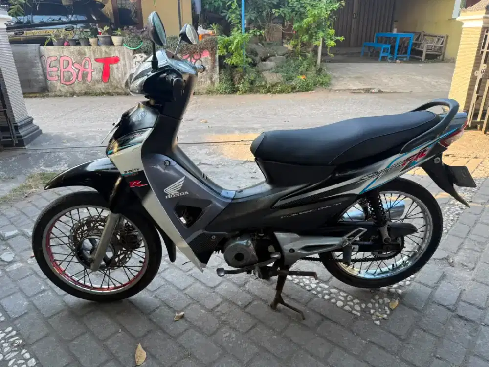 Supra Fit bagasi THN 2008 plat G brebes