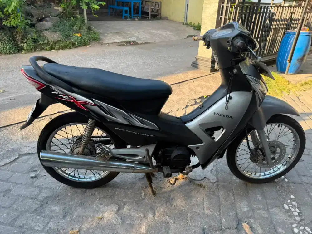 Fit x THN 2008 plat AB Bantul