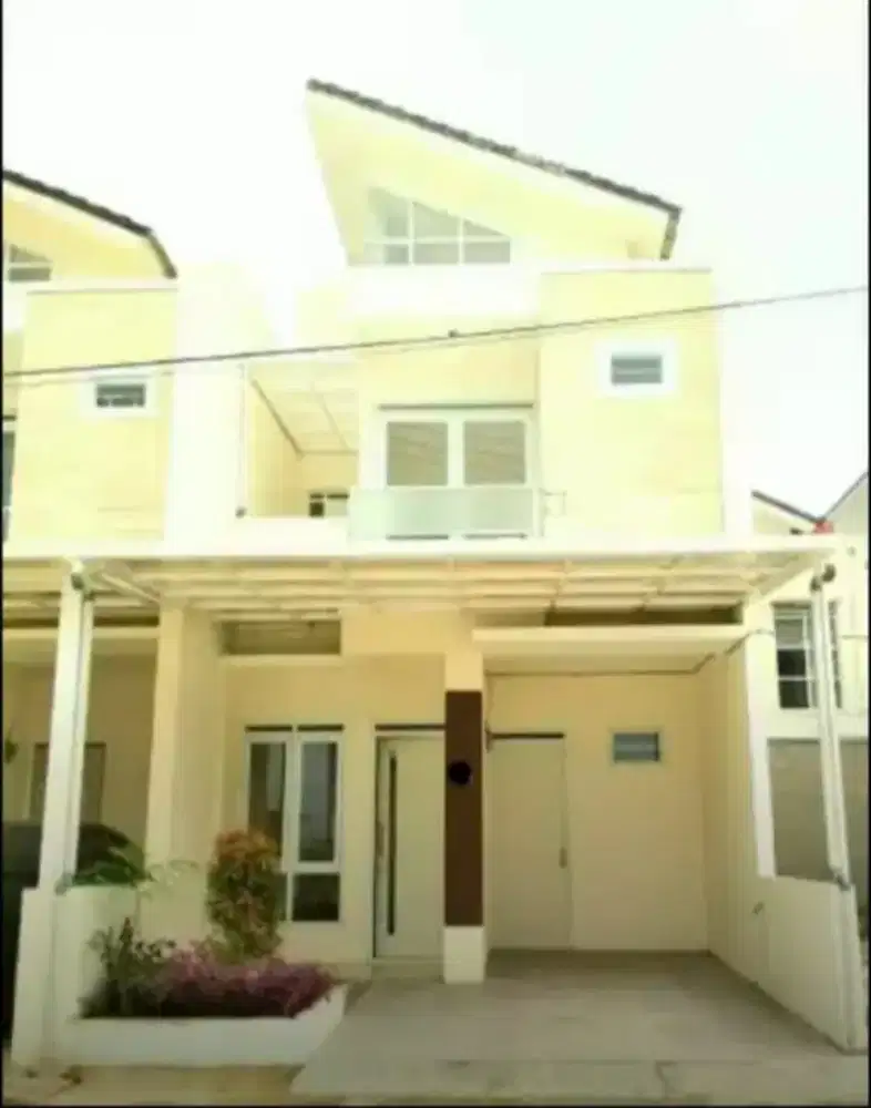 Disewakan rumah 2lt