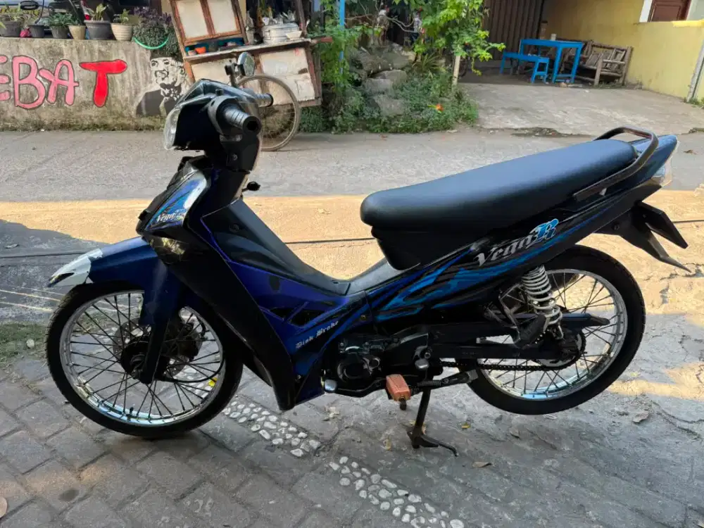 Vega R latin THN 2009 plat AD klaten