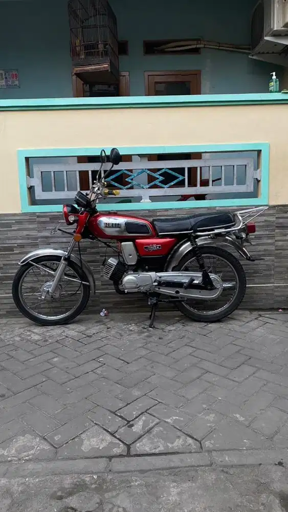 YAMAHA L2 SUPER 1982 SEGER