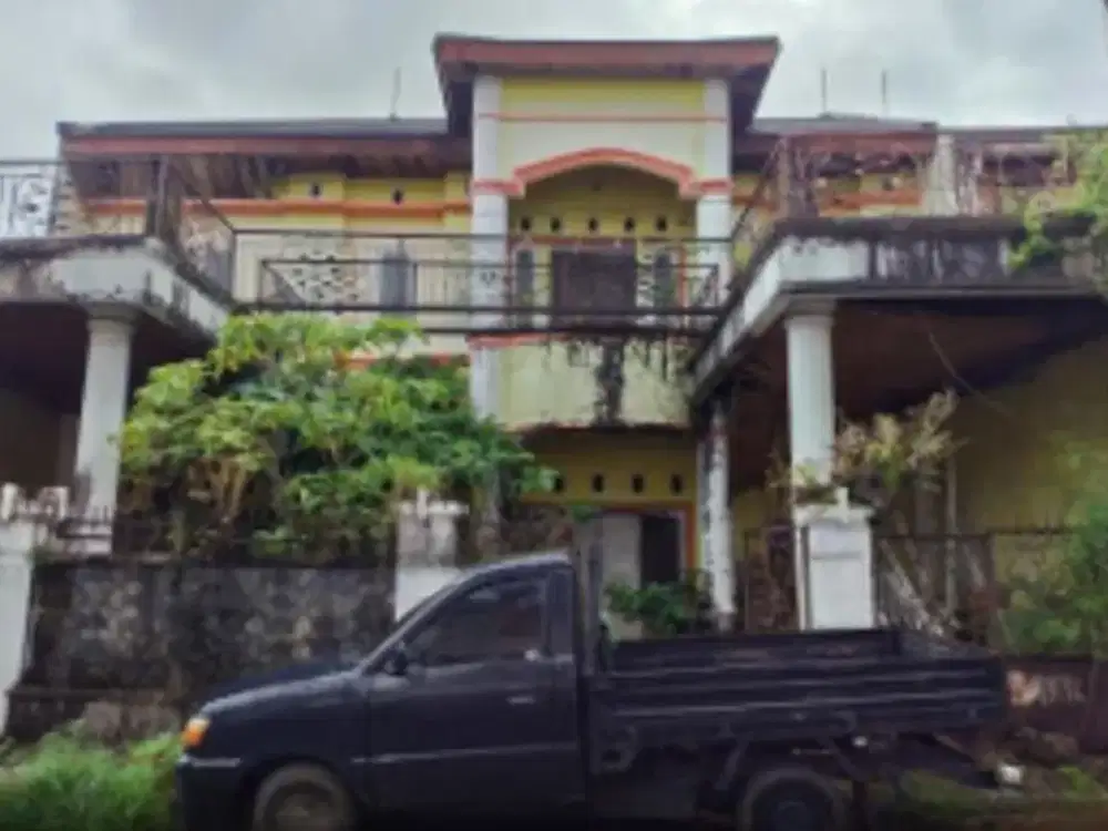 Dijual Rumah Makassar sekitar Jalan Letjen Hertasning, Jl Aroepala