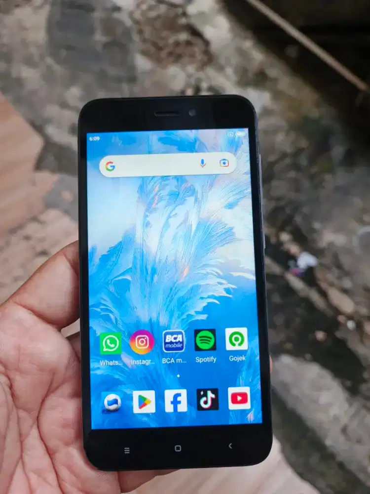 Xiomi redmi 5A silverblack
