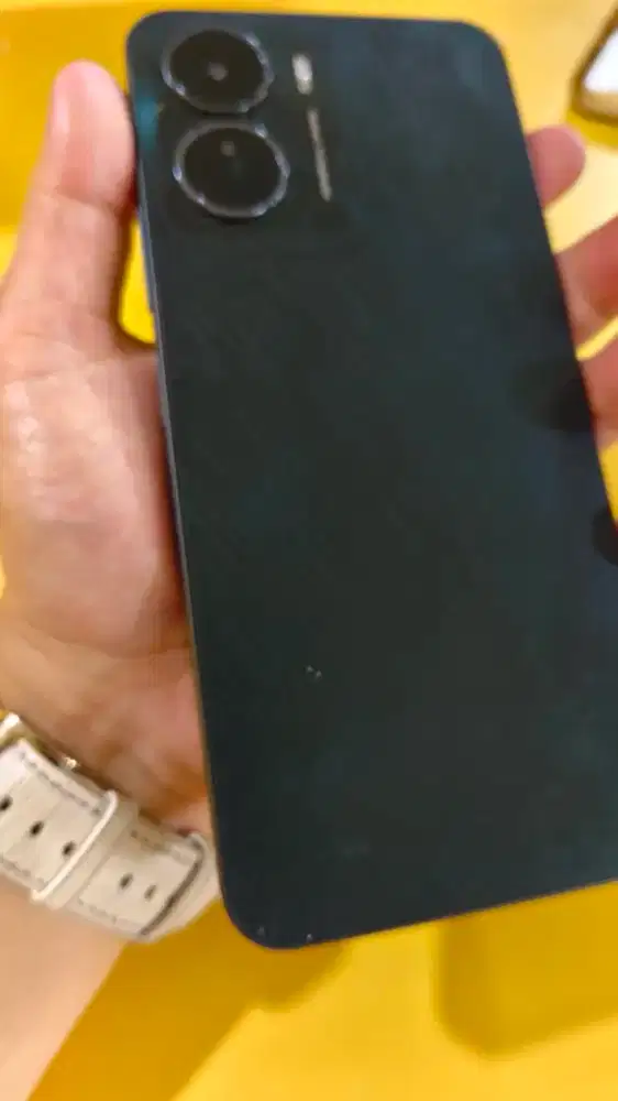 dijual HP Aapa adanya VIVO Y16 4/64