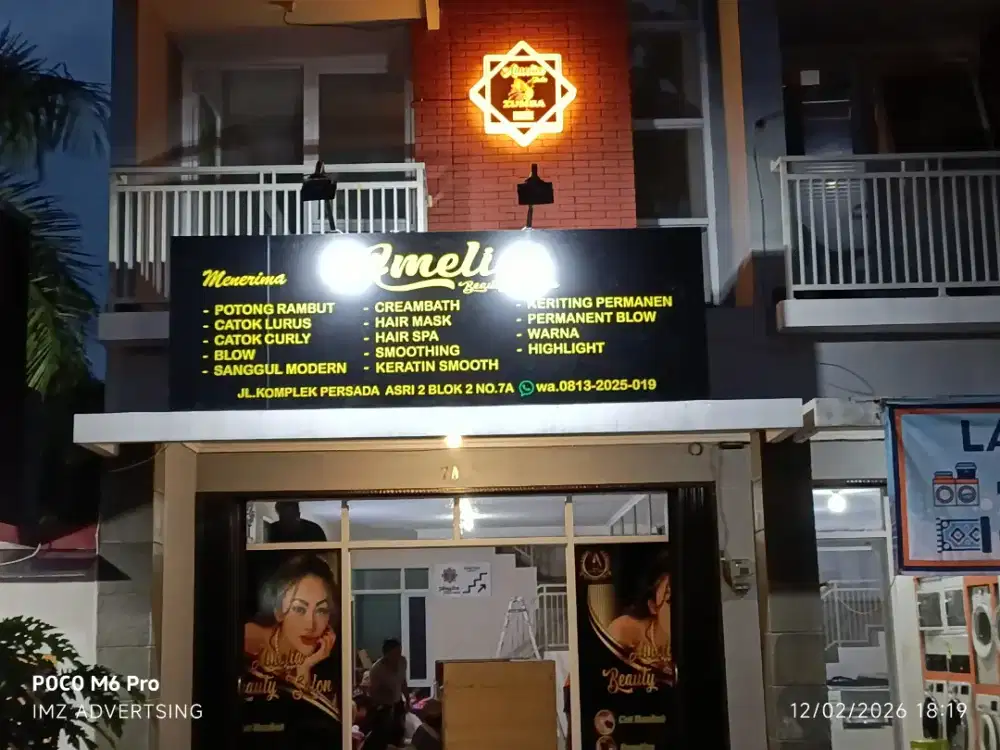 Papan nama salon billboard