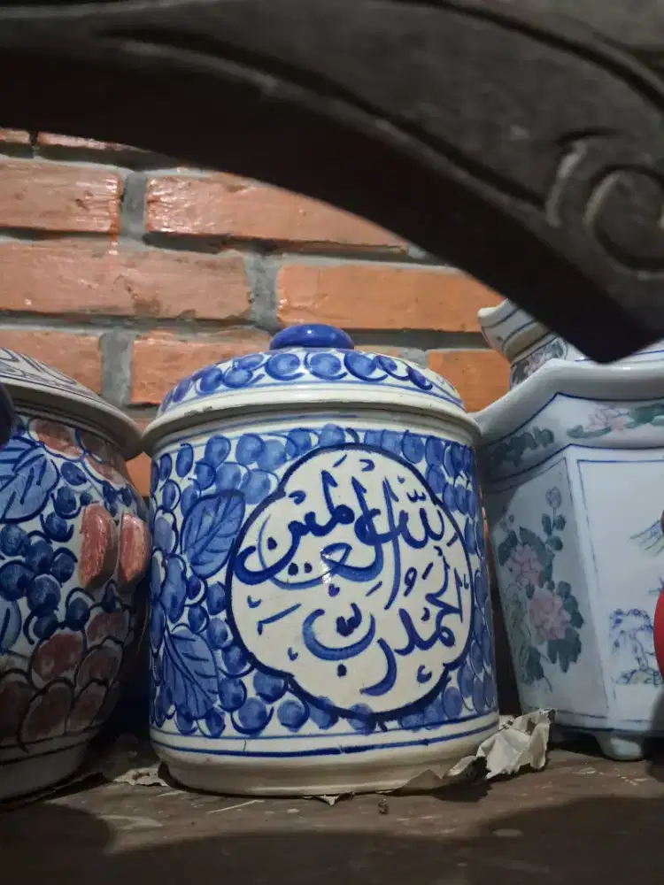 Keramik porselen pajangan toples