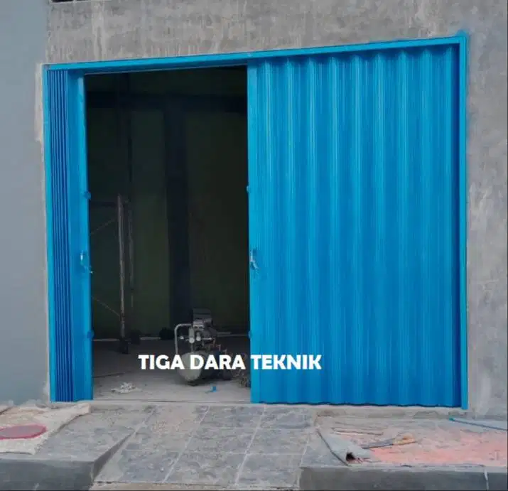 Menjaga Keamanan Bangunan dengan Folding Gate/Pintu Besi Geser Lipat