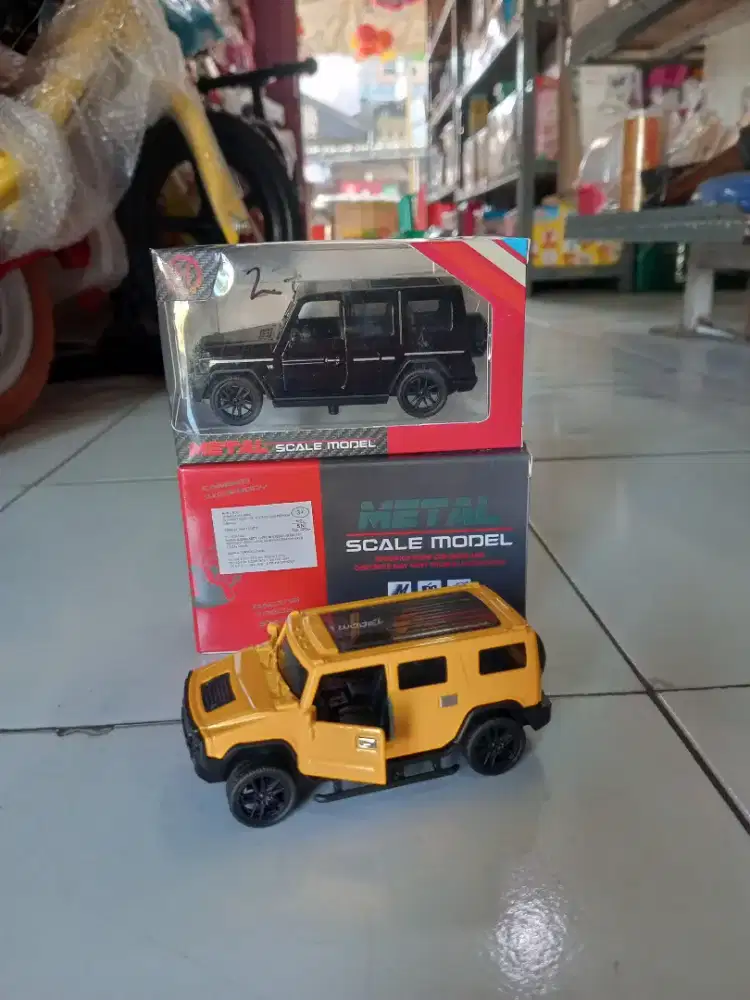 Mainan anak diecast mobil Jeep open door