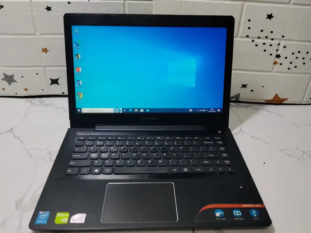 Model slim nih laptop Intel core i7-5500 RAM 4 GB SSD HDD 500 GB