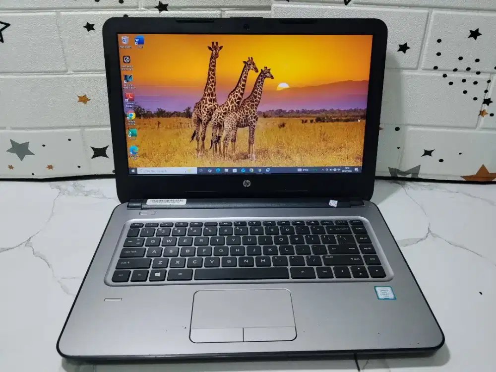 HP 348 Intel core i7-6500 RAM 8 GB HDD 500 GB