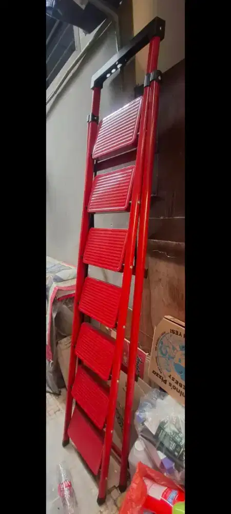 Tangga 7 layar/anak tangga warna merah