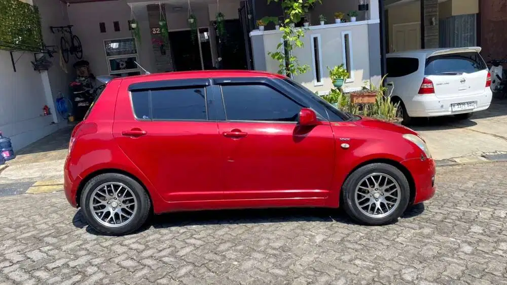 Suzuki Swift 2009 Bensin
