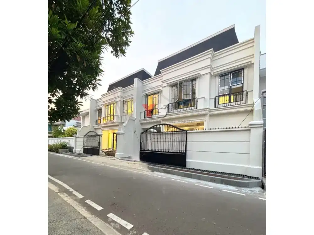 FOR SALE! RUMAH MEWAH BRAND NEW AMERICAN CLASSIC PLUS ROOFTOP DI CEMPAKA PUTIH, JAKARTA PUSAT - HARGA 8,5 M (NEGO)