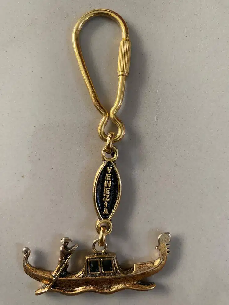 SOUVENIR VENEZIA - GANTUNGAN KUNCI – BAHAN METAL – PRELOVED