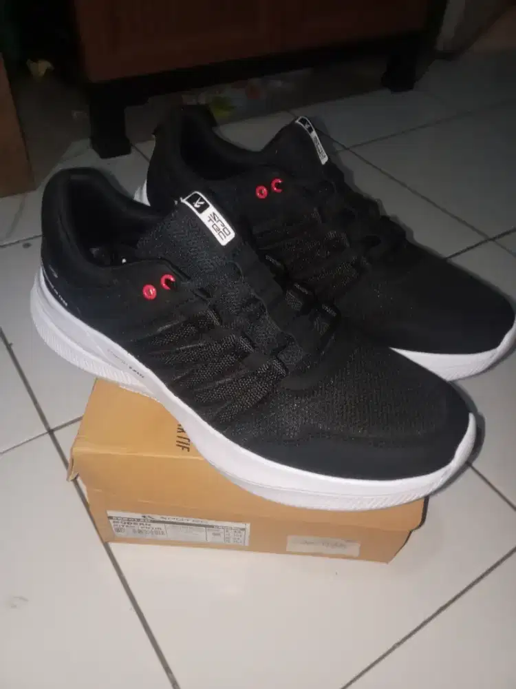 Spotec modern black white new UK 44