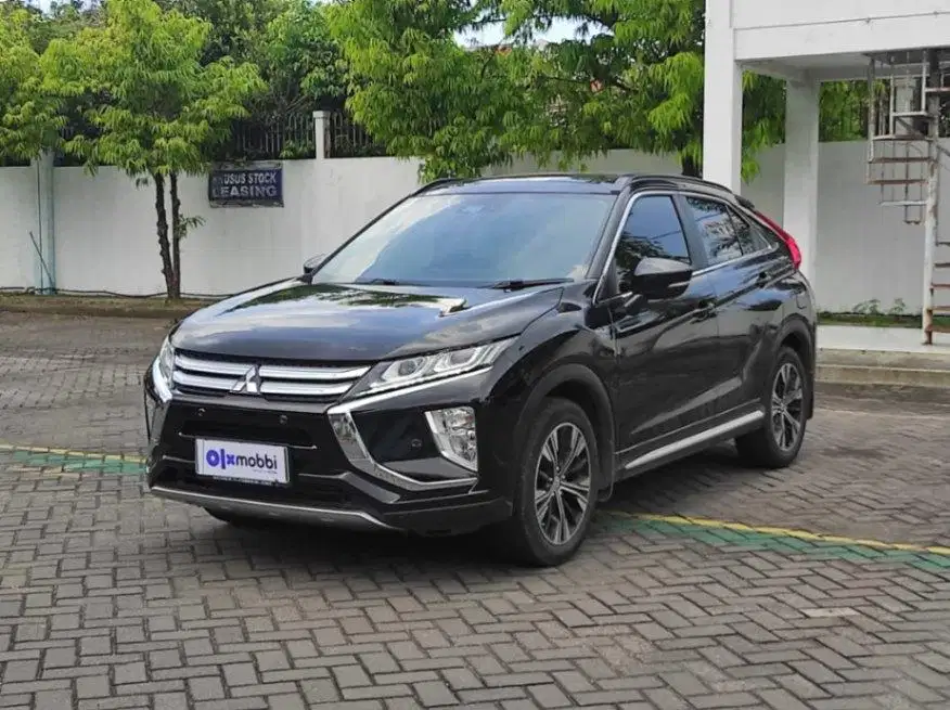 Mitsubishi Eclipse Cross 1.5 Ultimate Bensin-AT 2020 Hitam LQM