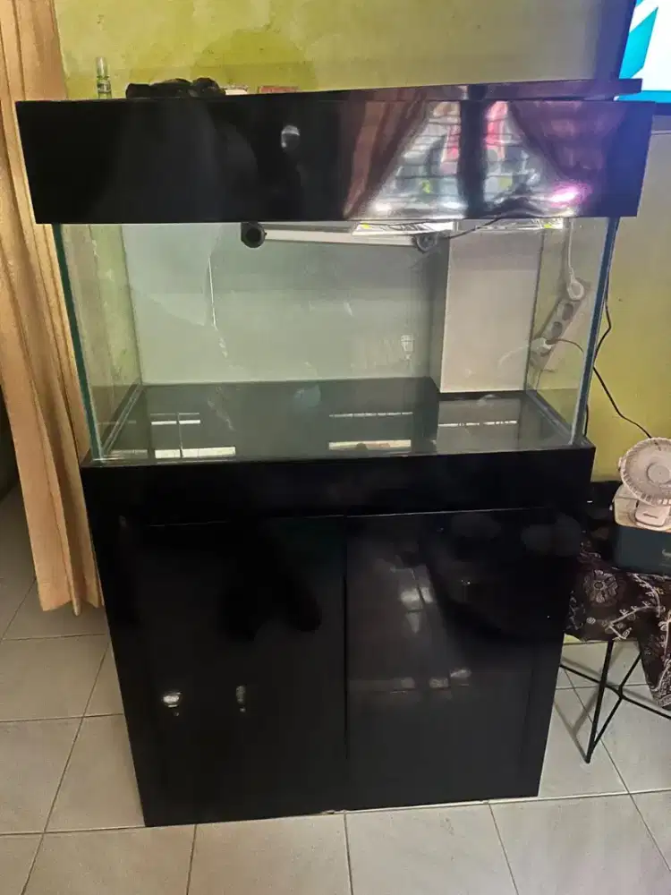 Aquarium (80 x 50 x 40)