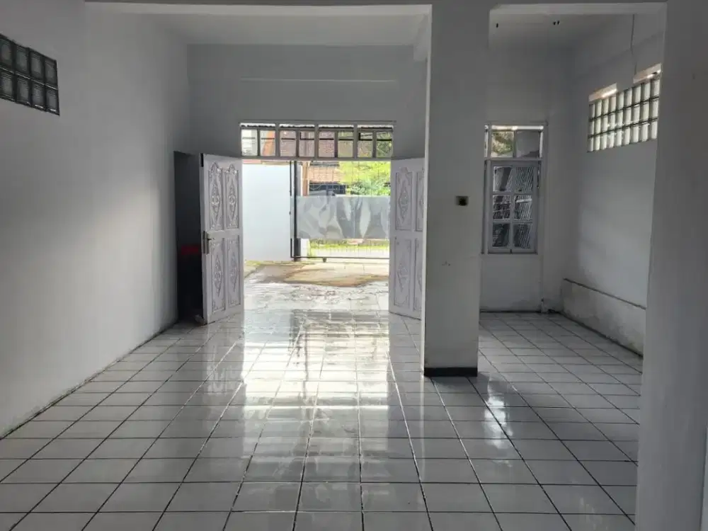 Disewakan Rumah 2 Lantai Nyaman Siap Huni Minimalis Lokasi di Sayap Pasteur Dekat Tol Pasteur Bandung