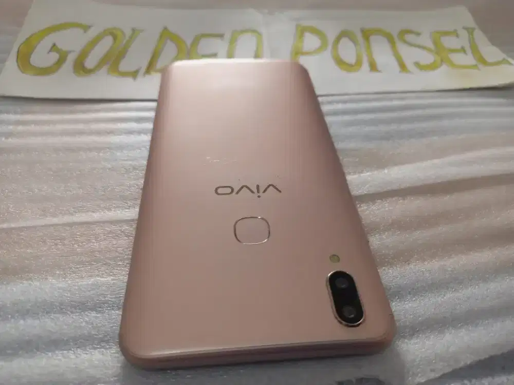 Vivo V9 Ori Perfect 64Gb(Ram4Gb)Golden Ponsel