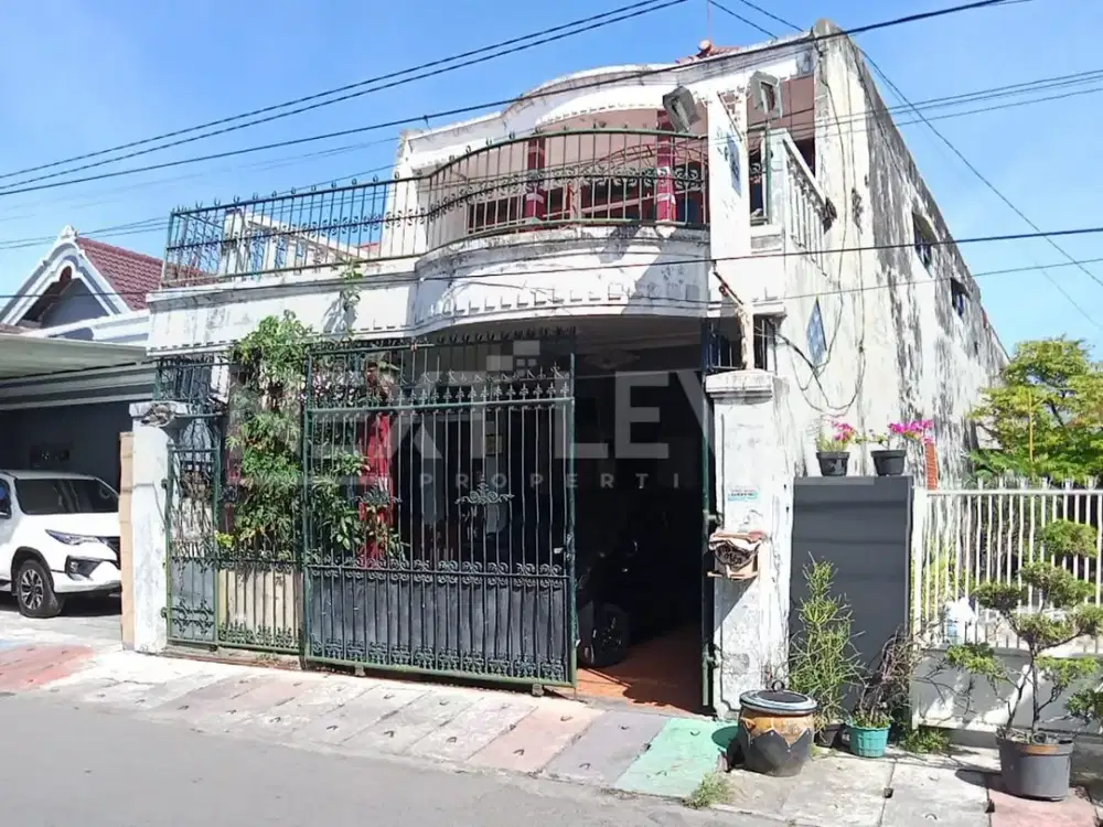Dijual rumah cocok untuk kost di wonocolo (YW)