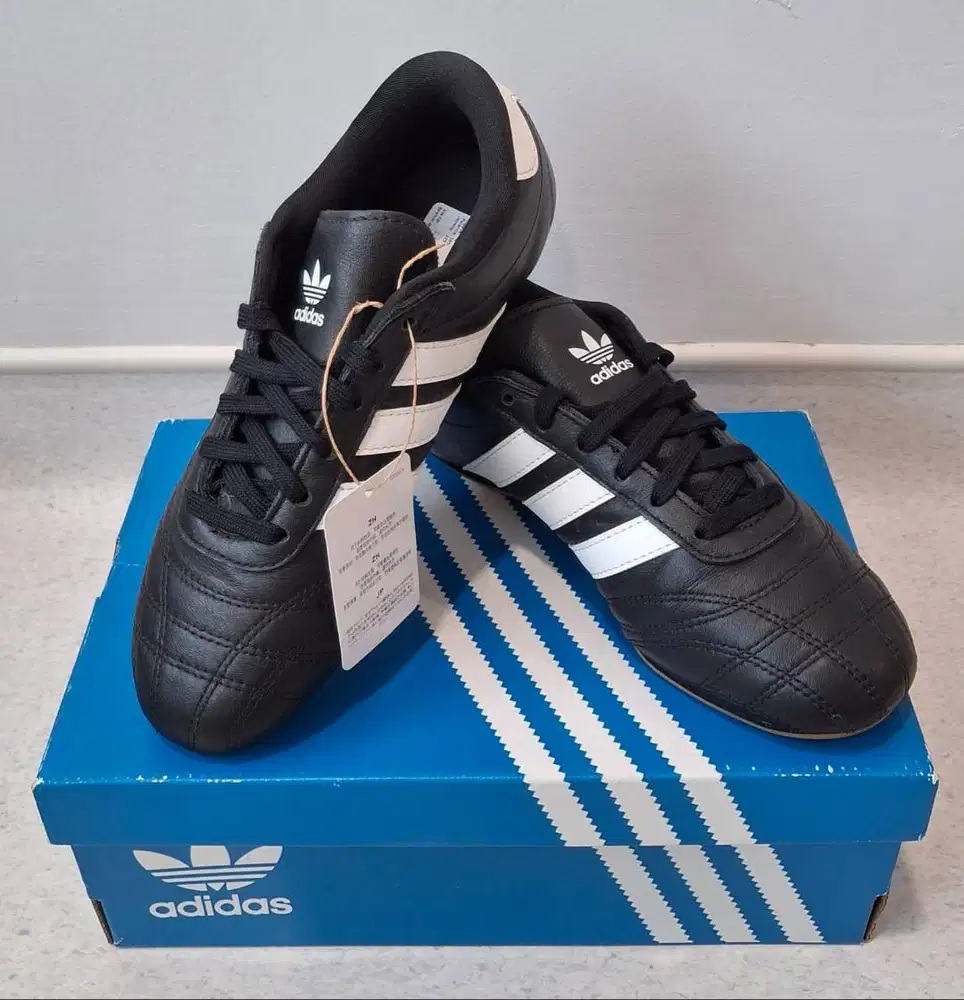 Sepatu Adidas Taekwondo ORIGINAL Size 36 2/3 (Lengkap Box)