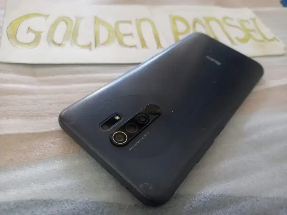 Xiaomi 9 Ori 64Gb(Ram4+1Gb)Golden Ponsel