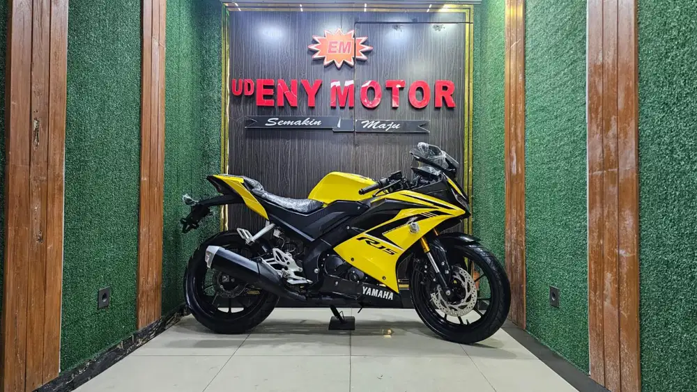 UD ENY MOTOR - Yamaha R15 VVA thn 2018 istimewa