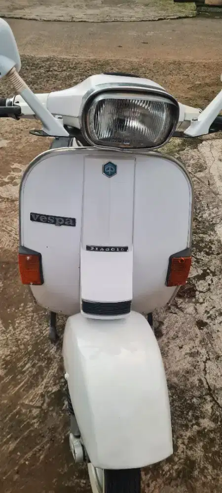 Vespa Exclucive 1 th 86