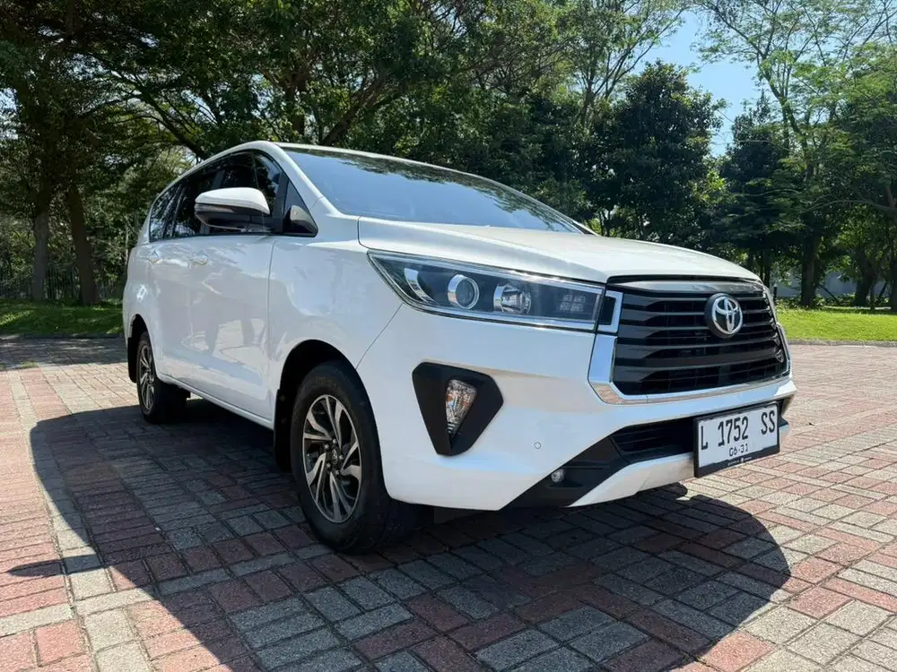 TOYOTA INNOVA REBORN 2.4 V DIESEL MATIC 2021