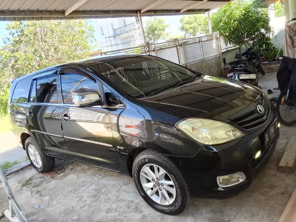 Kijang Innova 2,5 G