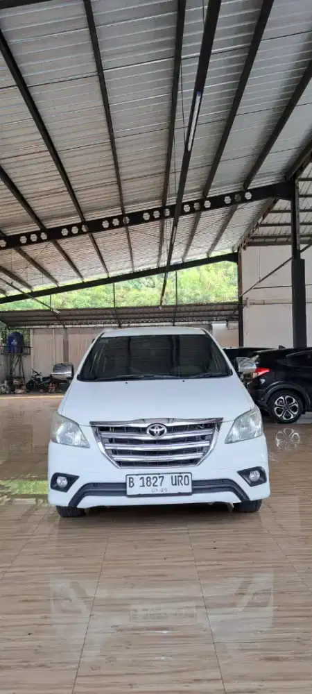 Innova G 2.0 At 2014 Putih