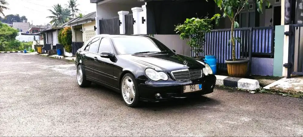 Dijual Mercedes Benz C230 AT Tahun 2007
