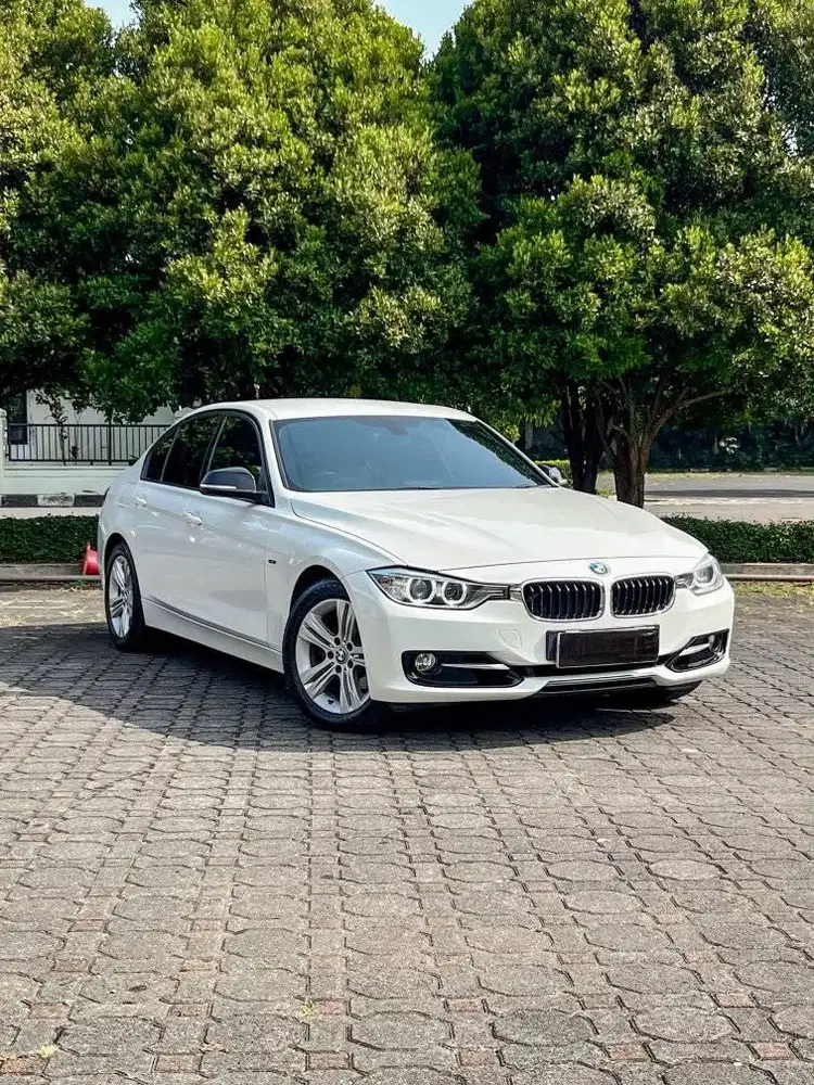 Bmw F30 320i 2012 Dp 69 jt
